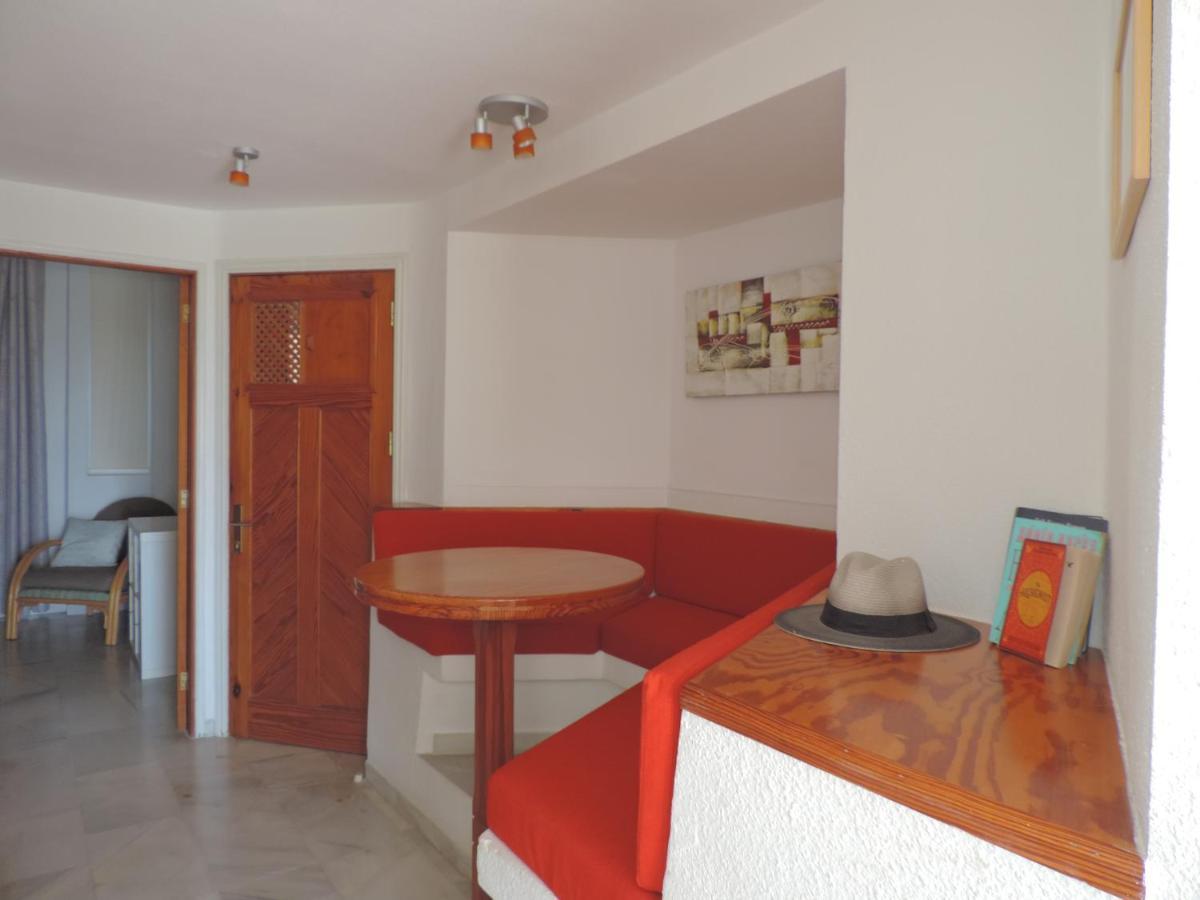 Apartment-Hotel Altamira Costa Adeje  Bagian luar foto
