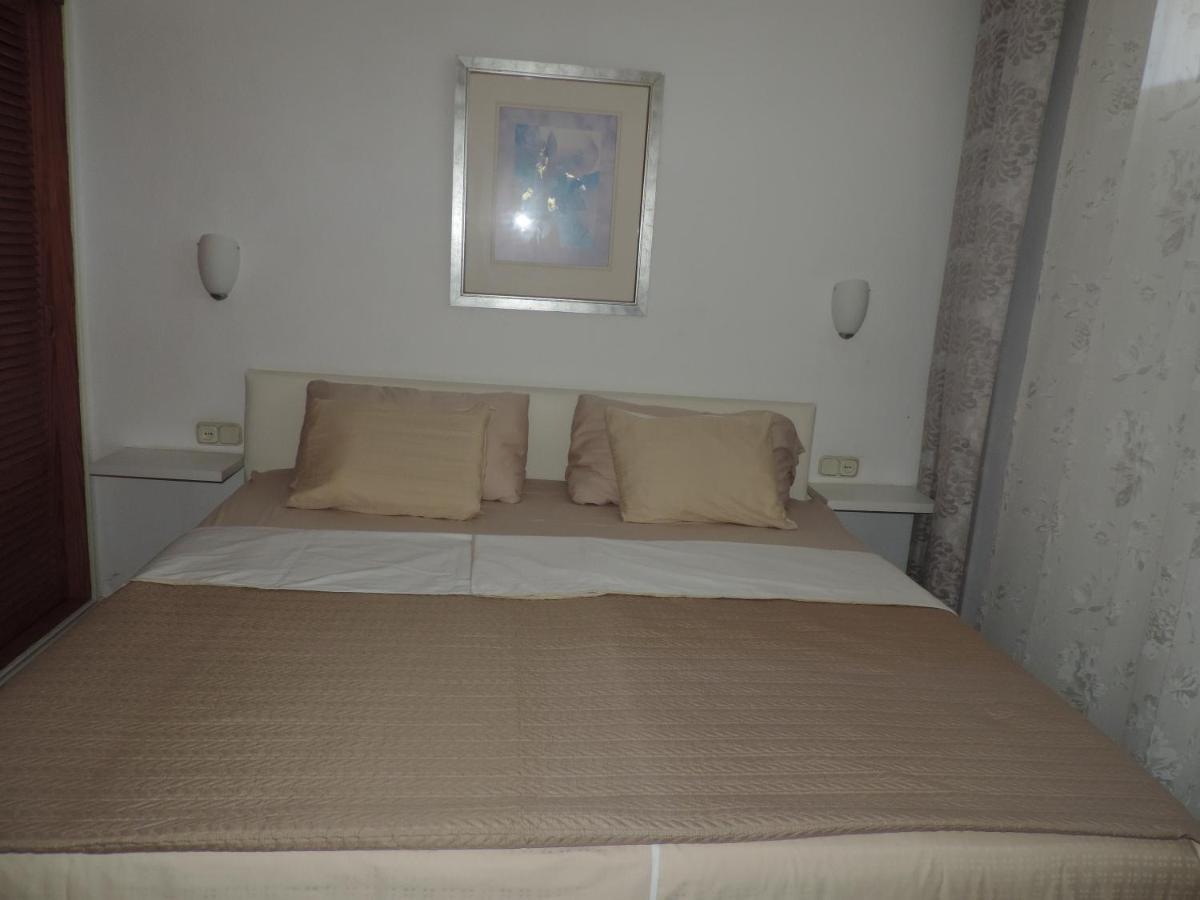 Apartment-Hotel Altamira Costa Adeje  Bagian luar foto